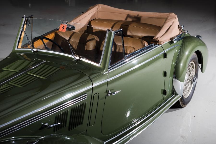 Детали экстерьера Talbot-Lago T26 Record Cabriolet 1947 года  (фото 16 из 34)